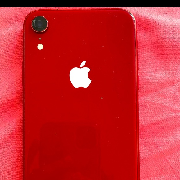 This phone dose not come with box - Picture 1 of 3